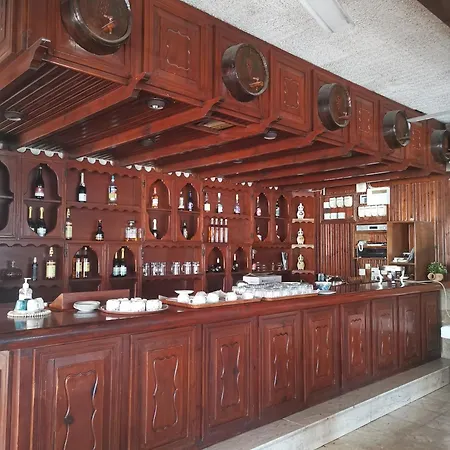 Boronia Апартаменты Ларнака